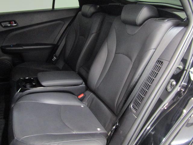 プリウスＰＨＶ Ａプレミアム　黒革シート　モデリスタエアロ　１７インチＡＷ　１１．６インチナビＢカメラ　ＪＢＬサウンド　ブラインドスポットモニター　ヘッドアップディスプレイ　クリアランスソナー　パーキングアシスト　セーフティセンス（19枚目）