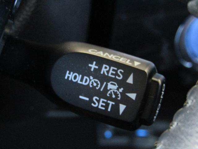 プリウスＰＨＶ Ａプレミアム　黒革シート　モデリスタエアロ　１７インチＡＷ　１１．６インチナビＢカメラ　ＪＢＬサウンド　ブラインドスポットモニター　ヘッドアップディスプレイ　クリアランスソナー　パーキングアシスト　セーフティセンス（49枚目）