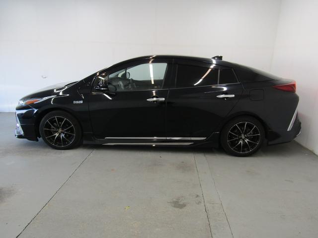 プリウスＰＨＶ Ａプレミアム　黒革シート　モデリスタエアロ　１７インチＡＷ　１１．６インチナビＢカメラ　ＪＢＬサウンド　ブラインドスポットモニター　ヘッドアップディスプレイ　クリアランスソナー　パーキングアシスト　セーフティセンス（59枚目）