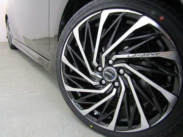 プリウス Sツーリングセレクション 黒革シート セーフティセンスPKG 新品フルエアロ 新品19インチAW 新品タイヤ 9インチBカメラ ブルートゥース シートヒーター レーダークルーズC プリクラッシュセーフティ レーンキープアシスト(5枚目)