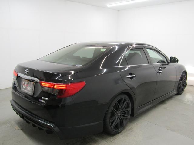 マークＸ ２５０Ｇ　イエローレーベル　後期型　新品フルエアロ　新品１９インチＡＷ　新品タイヤ　新品ローダウン　ＬＥＤ／ＨＩＤヘッドライト　クルコン　黒半革シート　８インチナビ　Ｂカメラ　地デジ　ブルートゥース　ＥＴＣ　スマートキー（3枚目）