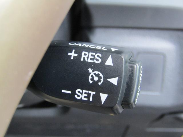 マークＸ ２５０Ｇ　イエローレーベル　後期型　新品フルエアロ　新品１９インチＡＷ　新品タイヤ　新品ローダウン　ＬＥＤ／ＨＩＤヘッドライト　クルコン　黒半革シート　８インチナビ　Ｂカメラ　地デジ　ブルートゥース　ＥＴＣ　スマートキー（24枚目）