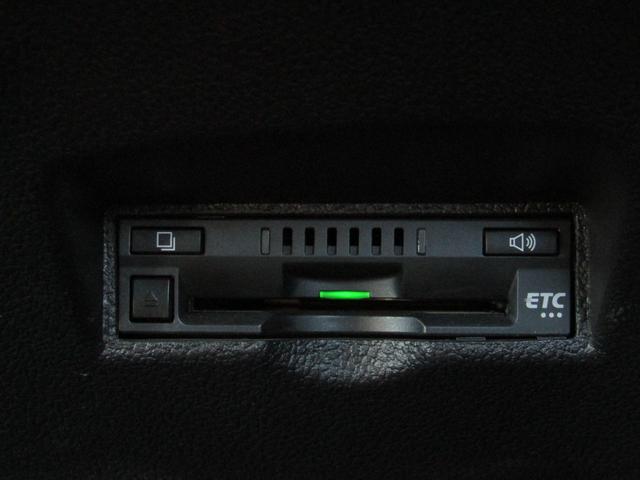 プリウス Ｓ　セーフティセンスＰＫＧ　新品フルエアロ　新品１９インチＡＷ　新品タイヤ　９インチナビＢカメラ地デジ　ブルートゥース　レーダークルーズＣ　プリクラッシュセーフティ　レーンキープアシスト　オートハイビーム（32枚目）