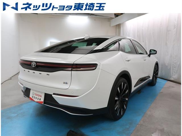 クラウンクロスオーバー ＲＳアドバンスド　社用車　ディスプレイオーディオ　全周囲カメラ　本革シート　シートヒーター　ブラインドスポットモニター　パワーシート　レーダークルーズ　パワーバックドア　ＥＴＣ２．０（7枚目）