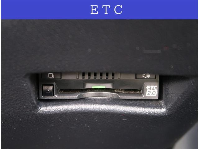 シエンタ Ｇ　純正９型ＳＤナビ　純正１２型後席モニター　全周囲カメラ　衝突被害軽減システム　スマートキー　ＥＴＣ２．０　オートエアコン　Ｂｌｕｅｔｏｏｔｈ接続（9枚目）