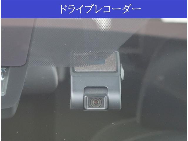 シエンタ Ｇ　純正９型ＳＤナビ　純正１２型後席モニター　全周囲カメラ　衝突被害軽減システム　スマートキー　ＥＴＣ２．０　オートエアコン　Ｂｌｕｅｔｏｏｔｈ接続（11枚目）