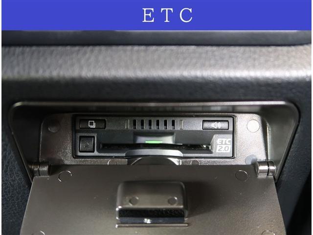 ヴォクシー ハイブリッドＺＳ　煌ＩＩ　衝突被害軽減装置　ＳＤナビ　フルセグ　ＣＤ　ＤＶＤ　ＵＳＢ　ＨＤＭＩ　Ｂｌｕｅｔｏｏｔｈ　後席モニター　ドラレコ　シートヒーター　純正アルミ　両側電動スライドドア　ＥＴＣ２．０　バックカメラ（9枚目）