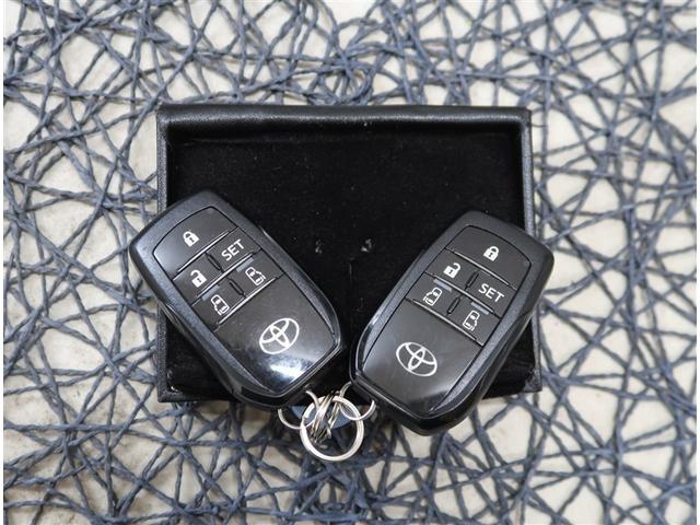 シエンタ ハイブリッドＧ　純正ナビ　全周囲カメラ　衝突被害軽減　ＥＴＣ　クルーズコントロール　コーナーセンサー　スマートキー　ＬＥＤヘッドライト　オートハイビーム　車線逸脱警報（13枚目）