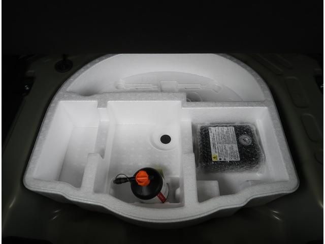 ヤリスクロス Ｚ　ディスプレイオーディオ　全周囲カメラ　ビルトインＥＴＣ　衝突被害軽減　レーダークルーズコントロール　シートヒーター　純正１８インチアルミホイール（16枚目）