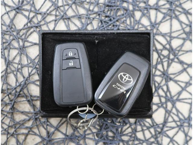 C-HR G モード ネロ セーフティプラス 純正8型ディスプレイオーディオ 全周囲カメラ 衝突被害軽減システム レーダークルーズ ドラレコ コーナーセンサー スマートキー LEDヘッドライト ビルトインETC オートハイビーム(14枚目)