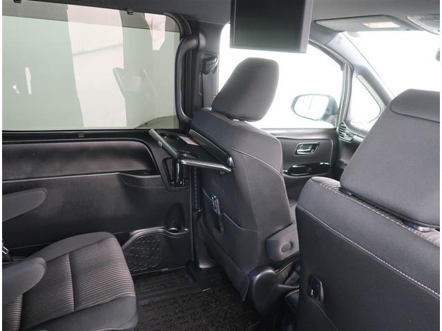 ヴォクシー ハイブリッドＺＳ　煌ＩＩ　純正１０型ナビ　純正１２型後席モニター　バックカメラ　両側電動スライドドア　ＥＴＣ　Ｂｌｕｅｔｏｏｔｈ　ＬＥＤヘッドライト　フォグライト　オートハイビーム　ステアリングスイッチ　クルーズコントロール（18枚目）