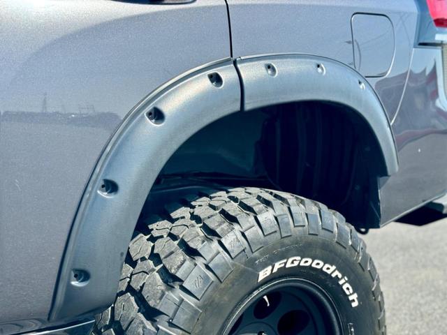 ＴＸ　ＴＯＹＯＴＡ　Ｓａｆｅｔｙ　Ｓｅｎｓｅ　社外足廻リフトアップ　社外リアバンパー・オーバーフェンダー　ＭＩＣＫＥＹ　ＴＨＯＭＰＳＯＮ１７ＡＷ・ＢＦ　Ｇｏｏｄｒｉｃｈ　Ｔ／Ａ　純正９型ナビ・ＴＶ・Ｂカメラ(54枚目)