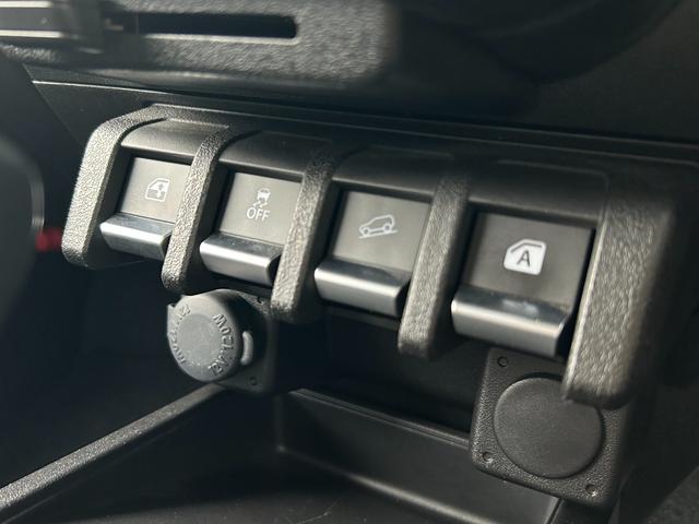 ジムニー ＸＧ　１年保証付　修復歴無　禁煙　運転支援　新車保証書・記録簿　足廻リフトアップ　ＯＲＩＧＩＮ前後バンパー・フロントグリル・オーバーフェンダ　ＯＲＩＧＩＮ１６ＡＷ　ｃａｒｒｏｚｅｒｉａ７型ナビ・ＴＶ　ＥＴＣ（30枚目）