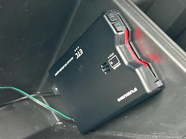 ジムニー ＸＧ　１年保証付　修復歴無　禁煙　運転支援　新車保証書・記録簿　足廻リフトアップ　ＯＲＩＧＩＮ前後バンパー・フロントグリル・オーバーフェンダ　ＯＲＩＧＩＮ１６ＡＷ　ｃａｒｒｏｚｅｒｉａ７型ナビ・ＴＶ　ＥＴＣ（32枚目）