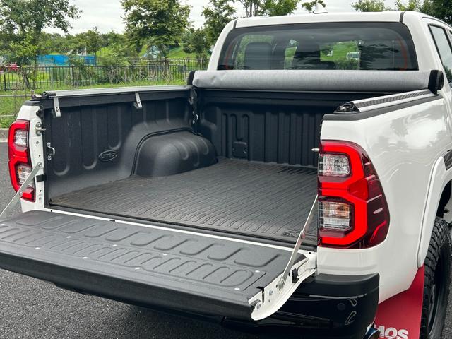 ハイラックス Ｚ　ＧＲスポーツ　１オーナー　禁煙　運転支援　ＪＡＯＳリフトアップ・サイドステップ・スキッドバー　ＪＡＯＳマフラー　荷台ＬＩＮＥ－Ｘ塗装　ＧＲ純正８型ディスプレイオ－ディオ・全周囲モニタ　レ－ダ－クルコン　ＥＴＣ２．０（22枚目）
