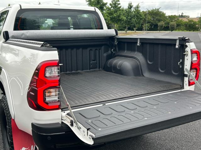 ハイラックス Ｚ　ＧＲスポーツ　１オーナー　禁煙　運転支援　ＪＡＯＳリフトアップ・サイドステップ・スキッドバー　ＪＡＯＳマフラー　荷台ＬＩＮＥ－Ｘ塗装　ＧＲ純正８型ディスプレイオ－ディオ・全周囲モニタ　レ－ダ－クルコン　ＥＴＣ２．０（23枚目）