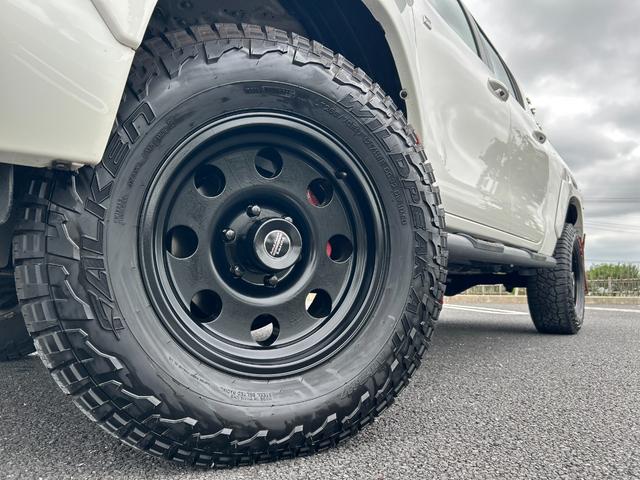 ハイラックス Ｚ　ＧＲスポーツ　１オーナー　禁煙　運転支援　ＪＡＯＳリフトアップ・サイドステップ・スキッドバー　ＪＡＯＳマフラー　荷台ＬＩＮＥ－Ｘ塗装　ＧＲ純正８型ディスプレイオ－ディオ・全周囲モニタ　レ－ダ－クルコン　ＥＴＣ２．０（64枚目）