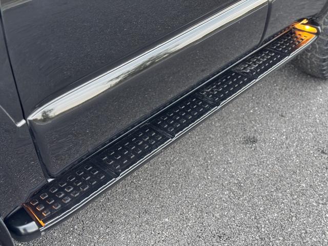 ハイラックスサーフ ＳＳＲ－Ｘリミテッド　修復歴無　特別仕様　社外足廻リフトアップ　ＰＲＯＴＥＣＴ１７ＡＷ　　ＷＩＮＢＯバンパーガード　ルーフレール　サイドステップ　メモリーナビ・Ｂカメラ・Ｂｌｕｅｔｏｏｔｈ　１００Ｖ電源　黒革調シートカバー（49枚目）