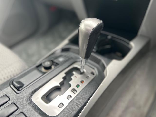 ハイラックスサーフ ＳＳＲ－Ｘリミテッド　ワンオーナー　後期型　４ＷＤ・２．７００ＣＣ　修復無　特別仕様　ＪＡＯＳ前後ハーフエアロ　ＢＦＧｏｏｄｒｉｃｈＡ／Ｔ　ＴＲＤマフラー　電動サンルーフ　ルーフレール　サイドステップ　ＨＤＤナビ・Ｂカメラ（32枚目）