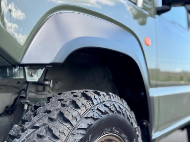 ジムニー ＸＣ　４×４ＥＳＰＳＰＯＩＲ１．５ｉｎｃｈリフトアップ　ＲＡＹｓ１６ＡＷ　社外前後バンパー　スキッドプレート　ＳｈｏｗａＧＡＲＡＧＥ９ｍｍフェンダー　ＹＡＫＩＭＡルーフカーゴ　メモリーナビ　Ｂカメラ　ＥＴＣ（55枚目）