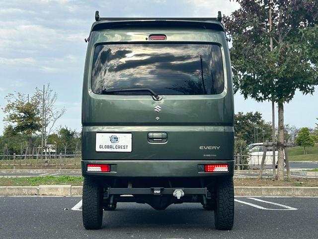 エブリイ ジョインターボ　修復歴無　５速Ｍ／Ｔ　社外リフトアップ　Ｐｌｕｓｌｉｎｅ前後バンパ　ＤＥＡＮ１６ＡＷ　ＳＵＮＡＵＴＯヒッチメンバ－　ル－フラック　ベットキット　黒革調シ－トカバ－　社外１０型ナビ・ＴＶ・ＢＴ・Ｂカメラ（8枚目）