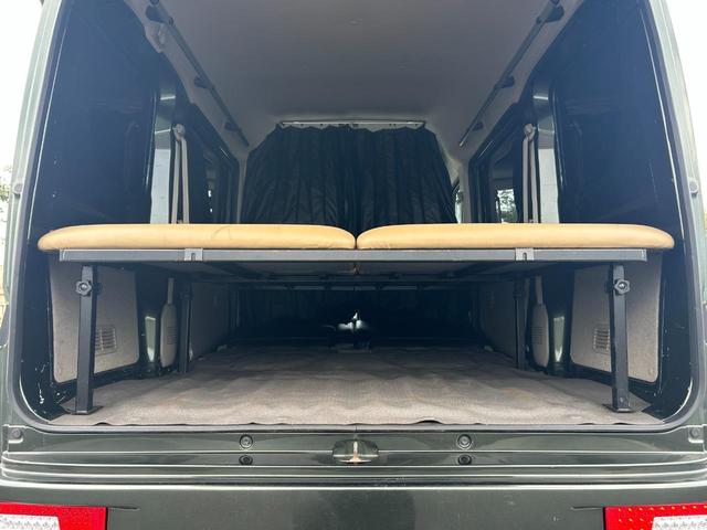 エブリイ ジョインターボ　修復歴無　５速Ｍ／Ｔ　社外リフトアップ　Ｐｌｕｓｌｉｎｅ前後バンパ　ＤＥＡＮ１６ＡＷ　ＳＵＮＡＵＴＯヒッチメンバ－　ル－フラック　ベットキット　黒革調シ－トカバ－　社外１０型ナビ・ＴＶ・ＢＴ・Ｂカメラ（23枚目）