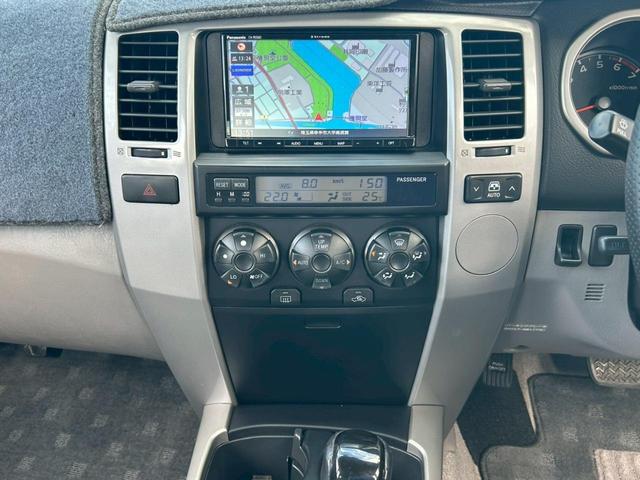 ハイラックスサーフ ＳＳＲ－Ｘ　後期型　修復無　社外足廻リフトアップ　ＳＨＶＥＬサス　ＲＡＮＣＨＯショック　ラテラルロッド　ＦＪ純正１７インチＡＷ　ＲＥＮＥＧＡＤＥＡ／Ｔ　ｓｔｒａｄａ７型メモリナビ・フルセグ・Ｂカメラ・ＢＴ　ＥＴＣ（25枚目）