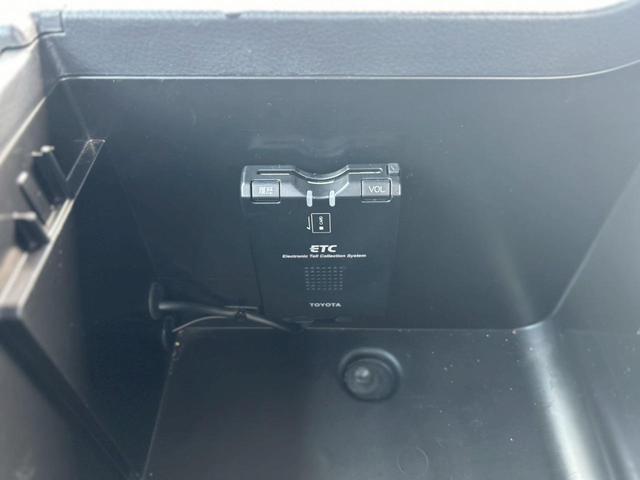 ハイラックスサーフ ＳＳＲ－Ｘ　後期型　修復無　社外足廻リフトアップ　ＳＨＶＥＬサス　ＲＡＮＣＨＯショック　ラテラルロッド　ＦＪ純正１７インチＡＷ　ＲＥＮＥＧＡＤＥＡ／Ｔ　ｓｔｒａｄａ７型メモリナビ・フルセグ・Ｂカメラ・ＢＴ　ＥＴＣ（32枚目）