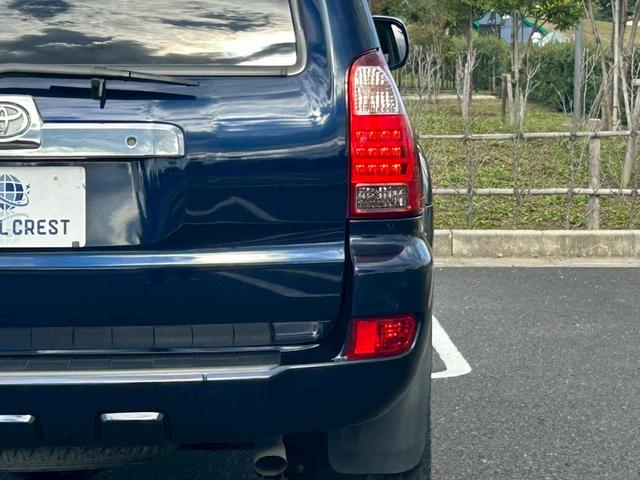 ハイラックスサーフ ＳＳＲ－Ｘ　後期型　修復無　社外足廻リフトアップ　ＳＨＶＥＬサス　ＲＡＮＣＨＯショック　ラテラルロッド　ＦＪ純正１７インチＡＷ　ＲＥＮＥＧＡＤＥＡ／Ｔ　ｓｔｒａｄａ７型メモリナビ・フルセグ・Ｂカメラ・ＢＴ　ＥＴＣ（42枚目）