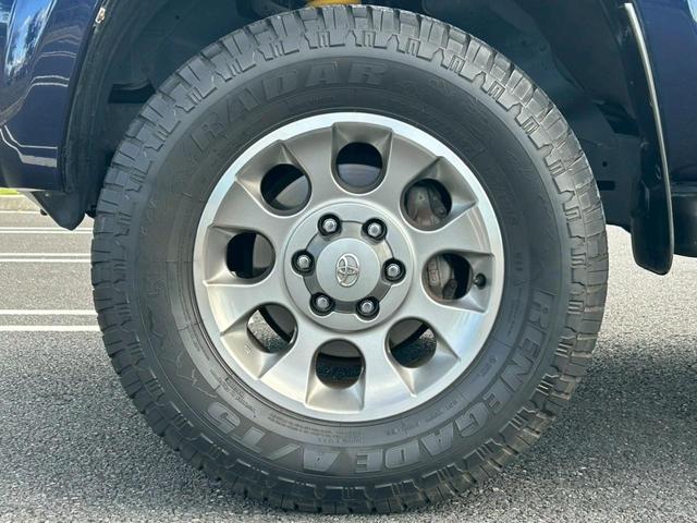 ハイラックスサーフ ＳＳＲ－Ｘ　後期型　修復無　社外足廻リフトアップ　ＳＨＶＥＬサス　ＲＡＮＣＨＯショック　ラテラルロッド　ＦＪ純正１７インチＡＷ　ＲＥＮＥＧＡＤＥＡ／Ｔ　ｓｔｒａｄａ７型メモリナビ・フルセグ・Ｂカメラ・ＢＴ　ＥＴＣ（50枚目）