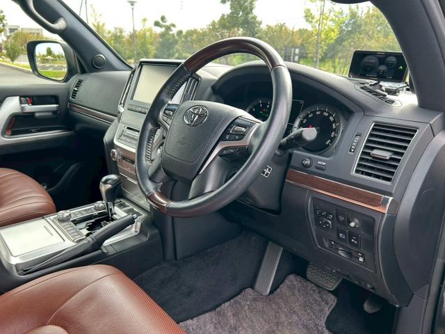 ランドクルーザー ZX 修復歴無 Grgoセキュリティ エアサス 純正20AW サンル-フ 純正SD9型ナビ・TV 18スピーカー 全周囲カメラ 茶革シート 冷暖房パワーシート シートメモリー ステアリングヒーター クルコン(14枚目)