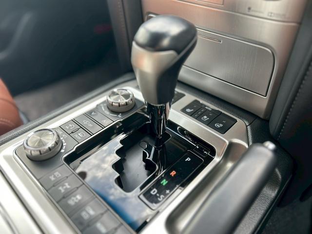ランドクルーザー ZX 修復歴無 Grgoセキュリティ エアサス 純正20AW サンル-フ 純正SD9型ナビ・TV 18スピーカー 全周囲カメラ 茶革シート 冷暖房パワーシート シートメモリー ステアリングヒーター クルコン(41枚目)