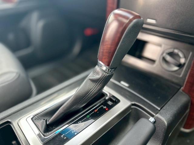 ランドクルーザープラド ＴＸ　Ｌパッケージ　修復無　モデリスタ前後ハーフエアロ・マフラー　サンルーフ　ＣＲＩＭＳＯＮ２０ＡＷ　純正サイドステップ・リアスポイラー　ルーフレール　黒革暖房パワーシート　電動３列シート　木目調パネル　コーナーセンサー（29枚目）