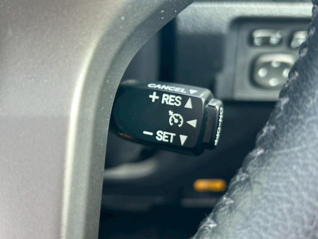 ランドクルーザープラド ＴＸ　Ｌパッケージ　修復無　モデリスタ前後ハーフエアロ・マフラー　サンルーフ　ＣＲＩＭＳＯＮ２０ＡＷ　純正サイドステップ・リアスポイラー　ルーフレール　黒革暖房パワーシート　電動３列シート　木目調パネル　コーナーセンサー（31枚目）