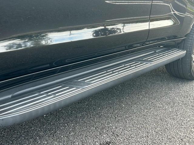 ランドクルーザープラド ＴＸ　Ｌパッケージ　修復無　モデリスタ前後ハーフエアロ・マフラー　サンルーフ　ＣＲＩＭＳＯＮ２０ＡＷ　純正サイドステップ・リアスポイラー　ルーフレール　黒革暖房パワーシート　電動３列シート　木目調パネル　コーナーセンサー（52枚目）