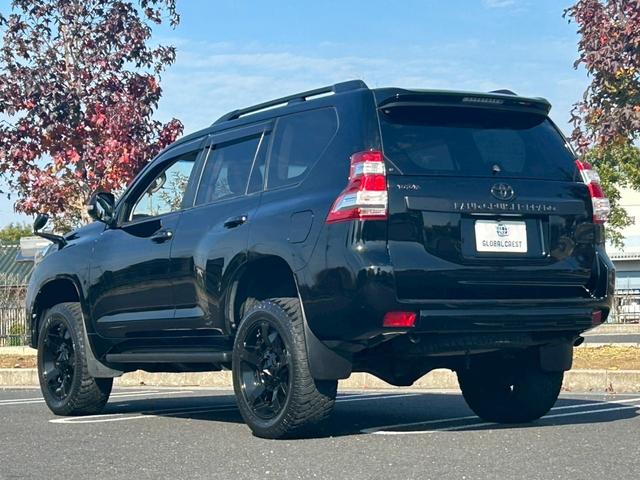 ランドクルーザープラド TX 新車保証書・記録簿 修復無 ONESAS2インチリフトアップ KMC20inchAW サイドステップ ルーフレール リアスポイラー マルチテレインセレクト 黒レザーシートカバー ETC スマートキー(14枚目)