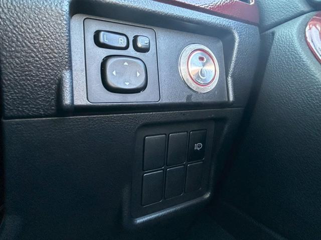 ランドクルーザープラド TX 新車保証書・記録簿 修復無 ONESAS2インチリフトアップ KMC20inchAW サイドステップ ルーフレール リアスポイラー マルチテレインセレクト 黒レザーシートカバー ETC スマートキー(30枚目)