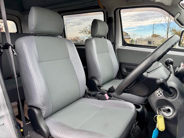 タウンエースバン GL 1年保証付・修復歴無 タコス製ハナ 架装ハイルーフ 走行24,600km 5人乗り 1ナンバー登録車両 最大積載量750kg 両側スライドドア 社外7型メモリーナビ・TV ETC キーレス スペアキー(18枚目)