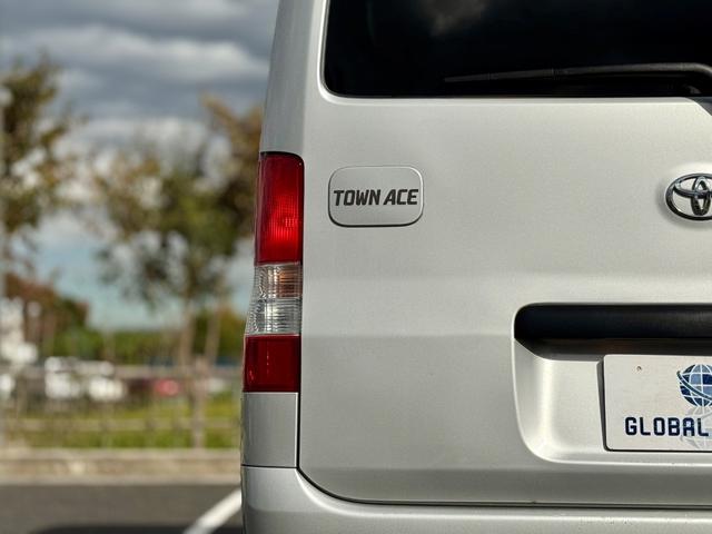 タウンエースバン GL 1年保証付・修復歴無 タコス製ハナ 架装ハイルーフ 走行24,600km 5人乗り 1ナンバー登録車両 最大積載量750kg 両側スライドドア 社外7型メモリーナビ・TV ETC キーレス スペアキー(42枚目)
