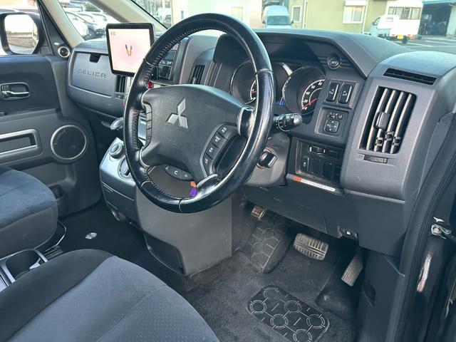 デリカD:5 修復無 JAOSスキッドバー・グリル 両側パワスラ 電動リアゲート 社外ナビ・Bカメラ Rockford 牽引免許不要トリガノキャンピングカー サイドオーニング ガスコンロ トイレ AC100V冷蔵庫(24枚目)