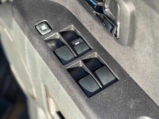 デリカD:5 G パワーパッケージ 修復歴無 ブラウン全塗装 社外サスリフトアップ JAOSオーバーフェンダー XTREMEJ16AW 社外LEDヘッドライト clarionナビ・TV・バックカメラ 両側パワスラ パドルシフト クルコン(40枚目)