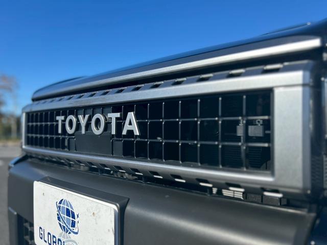 ランドクルーザー２５０ ＧＸ　ディーゼルターボ　新車保証書・記録簿　禁煙車　運転支援　ルーフレール　コーナーセンサー　純正ディスプレイオーディオ・ＴＶ・ＨＤＭＩ　全周囲カメラ　ナノイーエアコン　純正フロアマット　トノカバー　ＢＳＭ（60枚目）