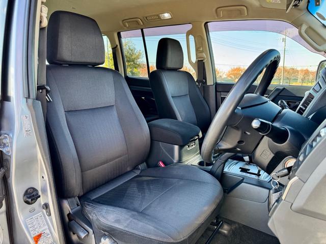 全国ご納車大歓迎です。北海道から沖縄まで個人様・法人様、ご納車実績ございます。遠方様向けの充実したアフターサービスもご好評を頂いております。御用命をお待ちしております。