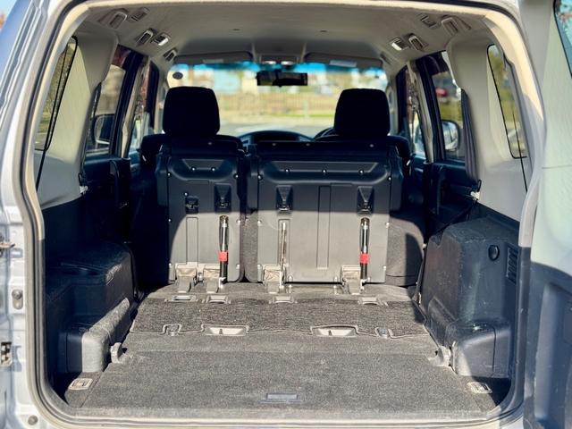 ２０代中心の若いスタッフがご対応させて頂きます！お客様のご希望に添えるよう努めてまいりますので、宜しくお願い致します。自社整備工場も完備しご納車後のアフターメンテナンスもお気軽にご相談くださいませ。