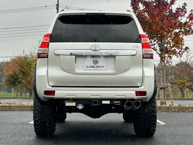 ランドクルーザープラド ＴＸ　新車保証書・記録簿　修復無　ＧＥＯＬＡＮＤＡＲ３５×１２．５ｉｎｃｈＭ／Ｔ　ＲＯＡＤＨＯＵＳＥオーバーフェンダー　Ｎ－ＦＡＢサイドステップ　ＧＡＮＡＤＯＲマフラー　ヒッチメンバー　ＳＤナビ・Ｂカメラ（8枚目）