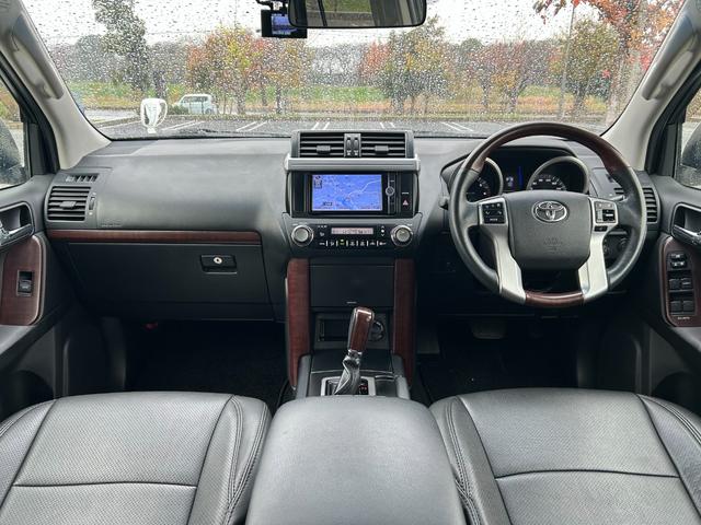 ランドクルーザープラド ＴＸ　新車保証書・記録簿　修復無　ＧＥＯＬＡＮＤＡＲ３５×１２．５ｉｎｃｈＭ／Ｔ　ＲＯＡＤＨＯＵＳＥオーバーフェンダー　Ｎ－ＦＡＢサイドステップ　ＧＡＮＡＤＯＲマフラー　ヒッチメンバー　ＳＤナビ・Ｂカメラ（15枚目）