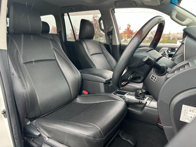 ランドクルーザープラド ＴＸ　新車保証書・記録簿　修復無　ＧＥＯＬＡＮＤＡＲ３５×１２．５ｉｎｃｈＭ／Ｔ　ＲＯＡＤＨＯＵＳＥオーバーフェンダー　Ｎ－ＦＡＢサイドステップ　ＧＡＮＡＤＯＲマフラー　ヒッチメンバー　ＳＤナビ・Ｂカメラ（16枚目）