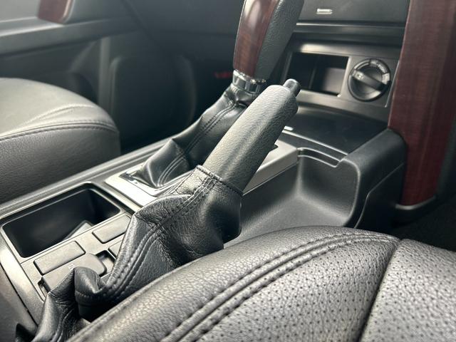 ランドクルーザープラド ＴＸ　新車保証書・記録簿　修復無　ＧＥＯＬＡＮＤＡＲ３５×１２．５ｉｎｃｈＭ／Ｔ　ＲＯＡＤＨＯＵＳＥオーバーフェンダー　Ｎ－ＦＡＢサイドステップ　ＧＡＮＡＤＯＲマフラー　ヒッチメンバー　ＳＤナビ・Ｂカメラ（33枚目）