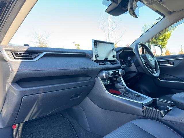 ＲＡＶ４ アドベンチャー　オフロードパッケージ　特別仕様車　ワンオ－ナ－　ＪＡＯＳプロテクタ－キット・リフトアップ　ＧＩ★ＧＥＡＲヒッチメンバ－　ＣＲＩＭＳＯＮ１６ＡＷ　ベ－スキャリア　純正ディスプレイオ－ディオ　全周囲カメラ　冷暖房付パワ－シ－ト（17枚目）