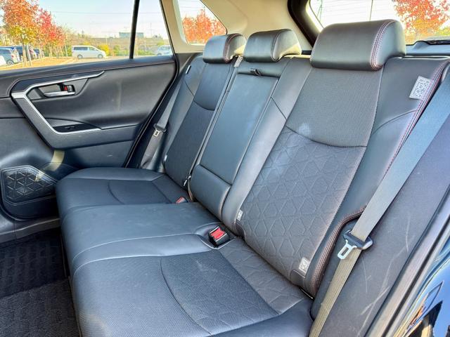 ＲＡＶ４ アドベンチャー　オフロードパッケージ　特別仕様車　ワンオ－ナ－　ＪＡＯＳプロテクタ－キット・リフトアップ　ＧＩ★ＧＥＡＲヒッチメンバ－　ＣＲＩＭＳＯＮ１６ＡＷ　ベ－スキャリア　純正ディスプレイオ－ディオ　全周囲カメラ　冷暖房付パワ－シ－ト（21枚目）